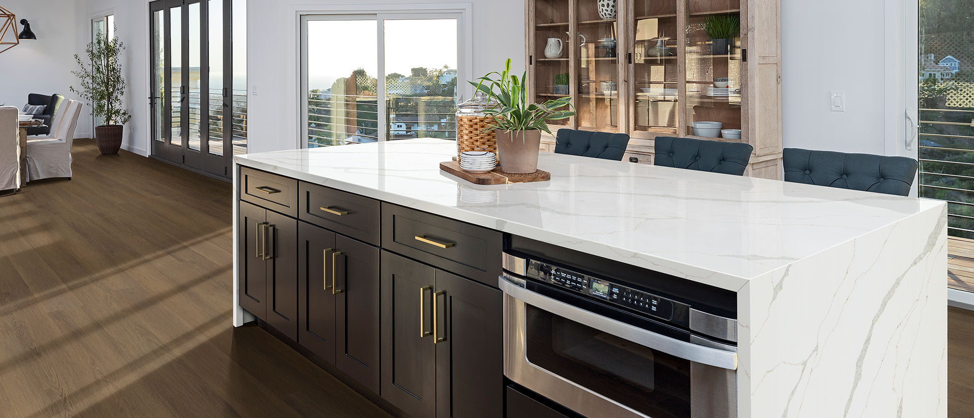 Calacatta Idillio by MSI Surfaces available at Aqua Kitchen