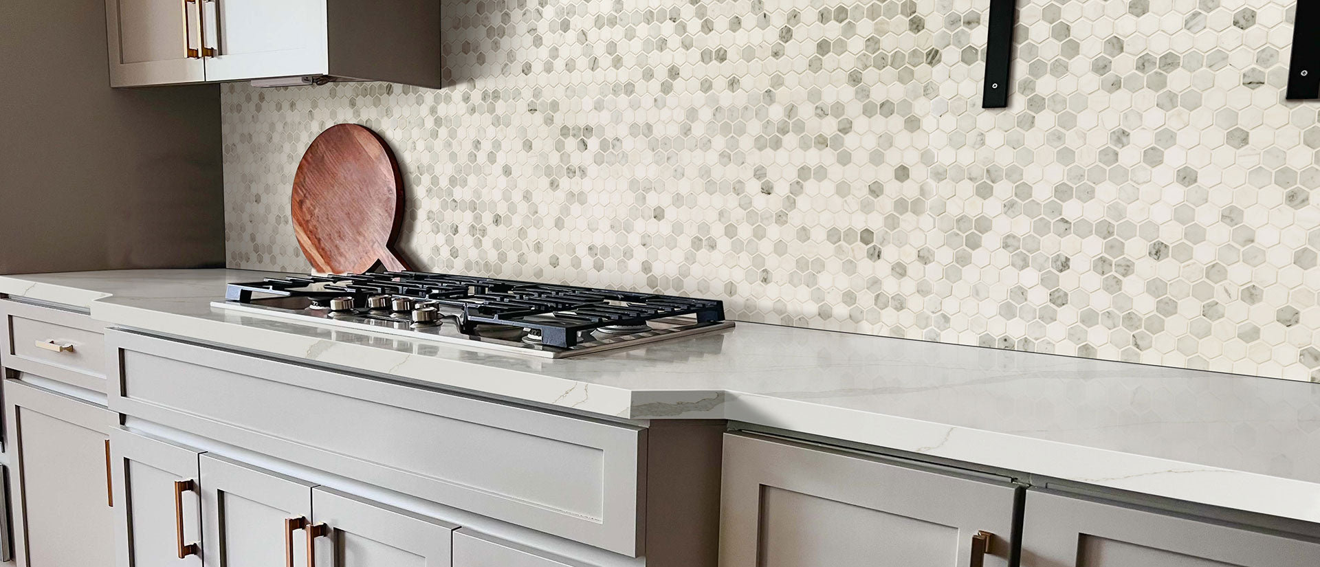 Calacatta Idillio by MSI Surfaces available at Aqua Kitchen