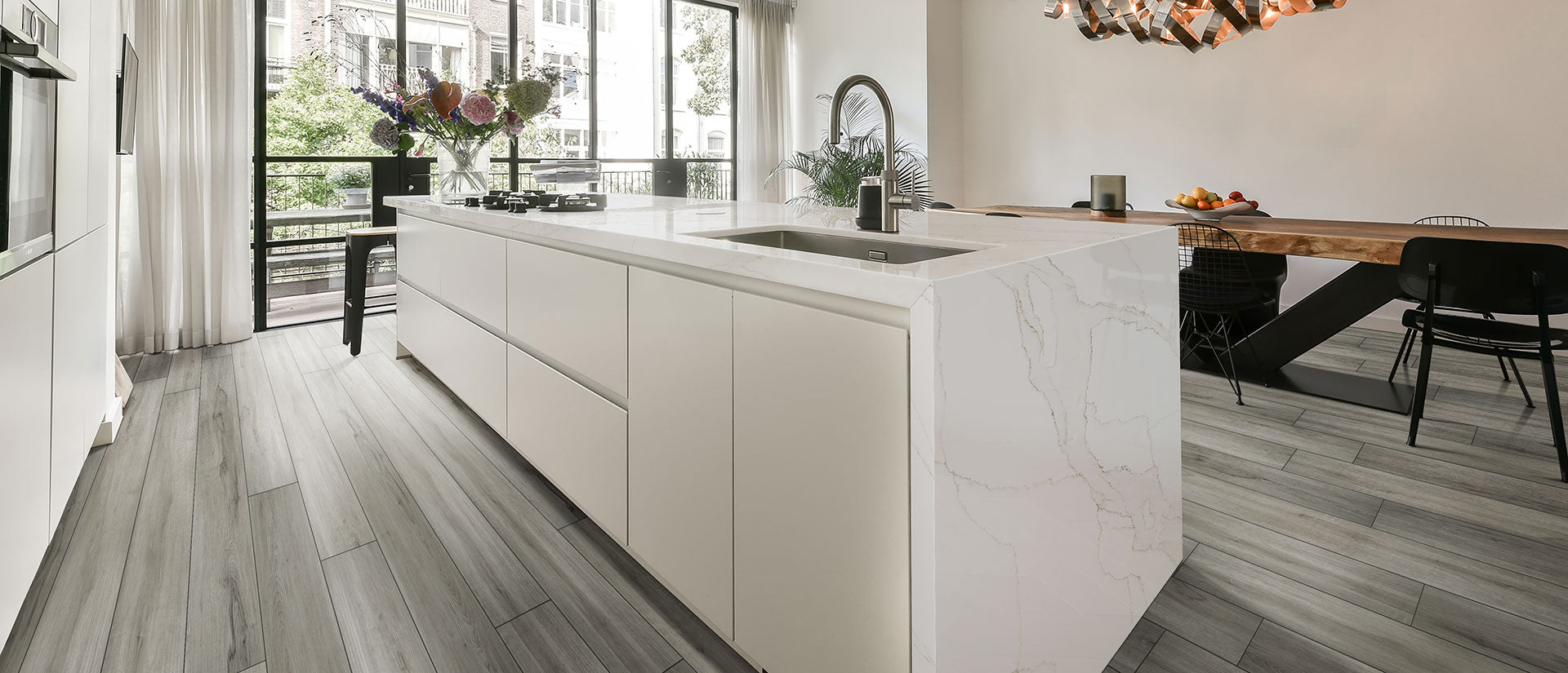 Calacatta Izaro by MSI Surfaces available at Aqua Kitchen
