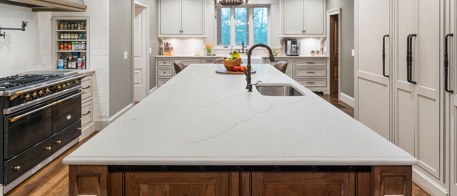 Calacatta Miraggio by MSI Surfaces available at Aqua Kitchen