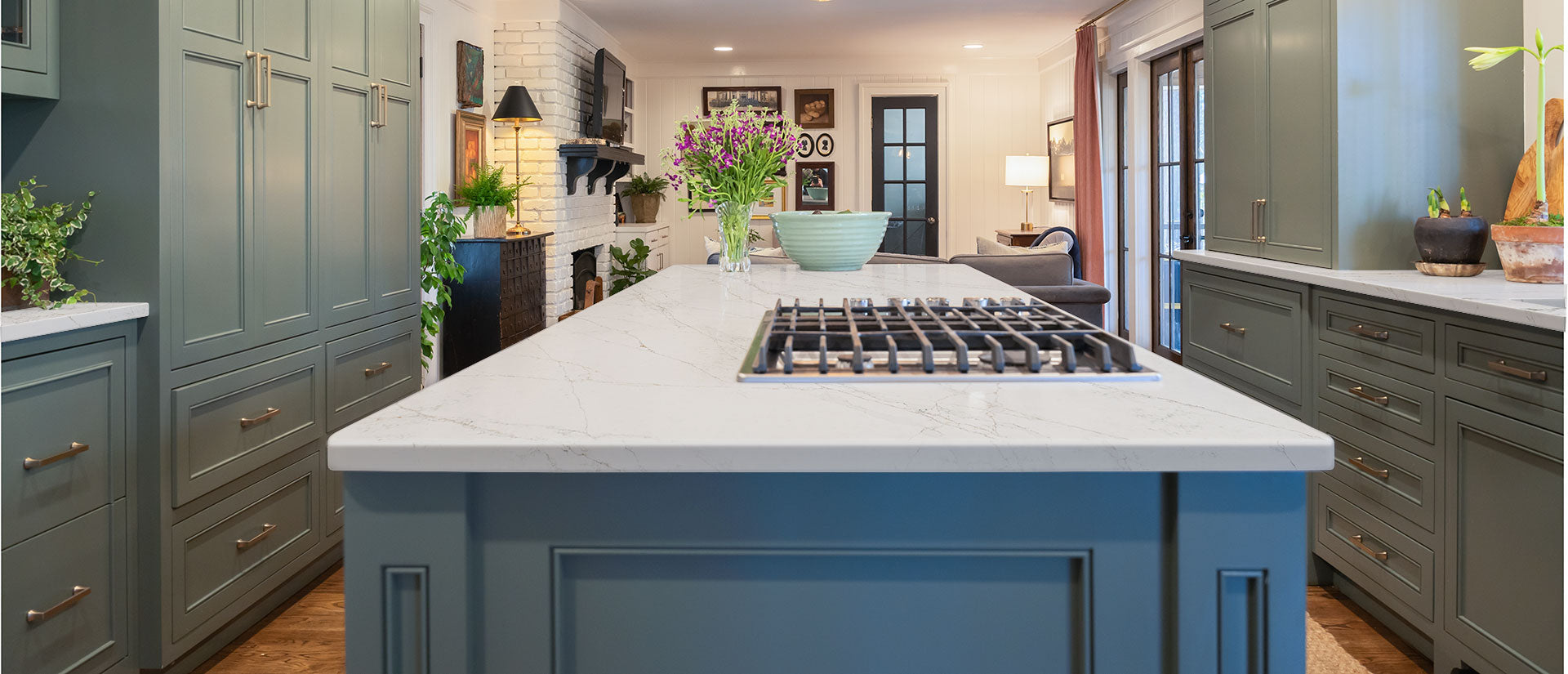 Calacatta Viraldi by MSI Surfaces available at Aqua Kitchen